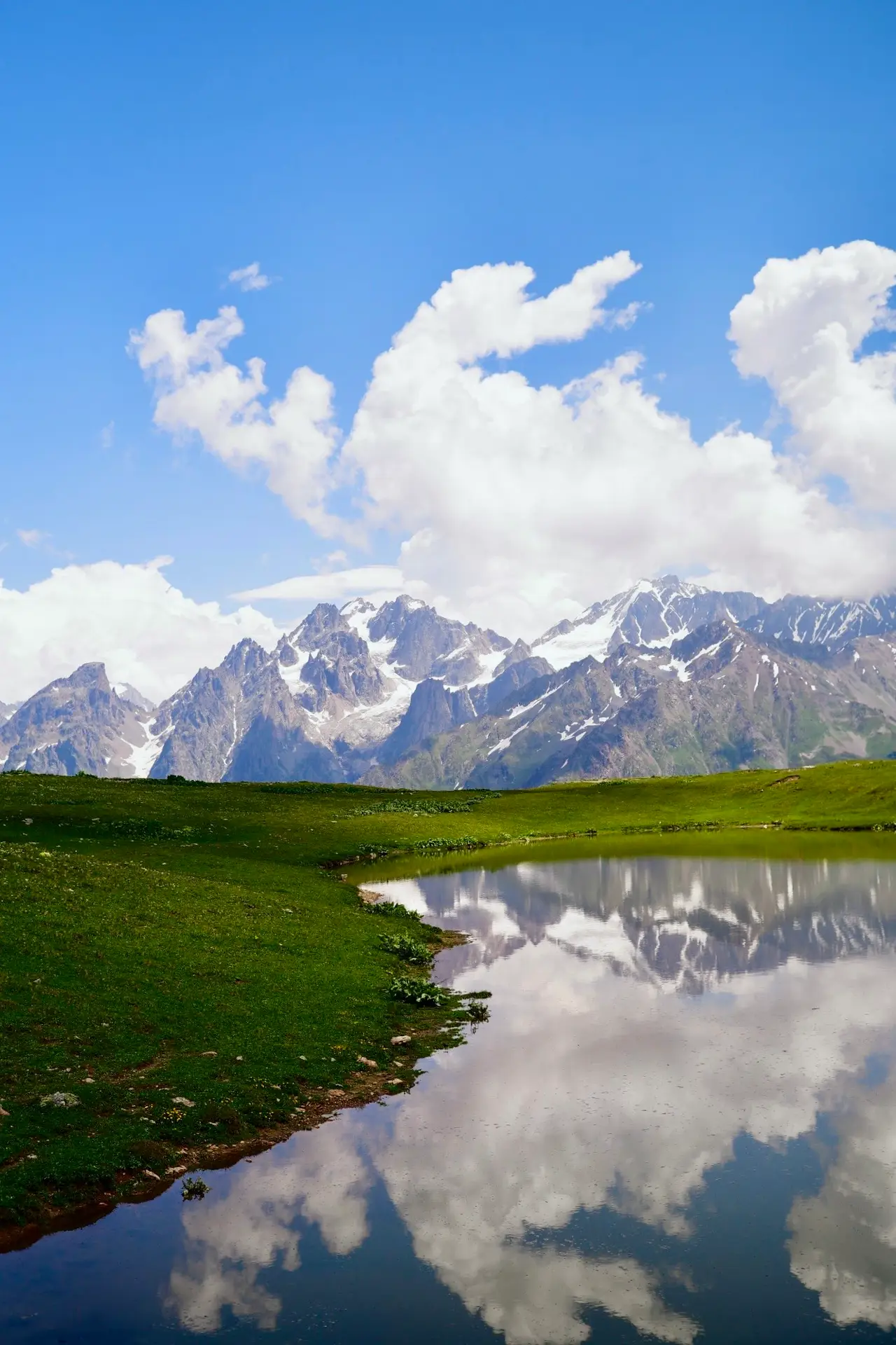 Mestia et l'ascension des koruldi lakes photographie leica géorgie Géorgie itinéraire et avis