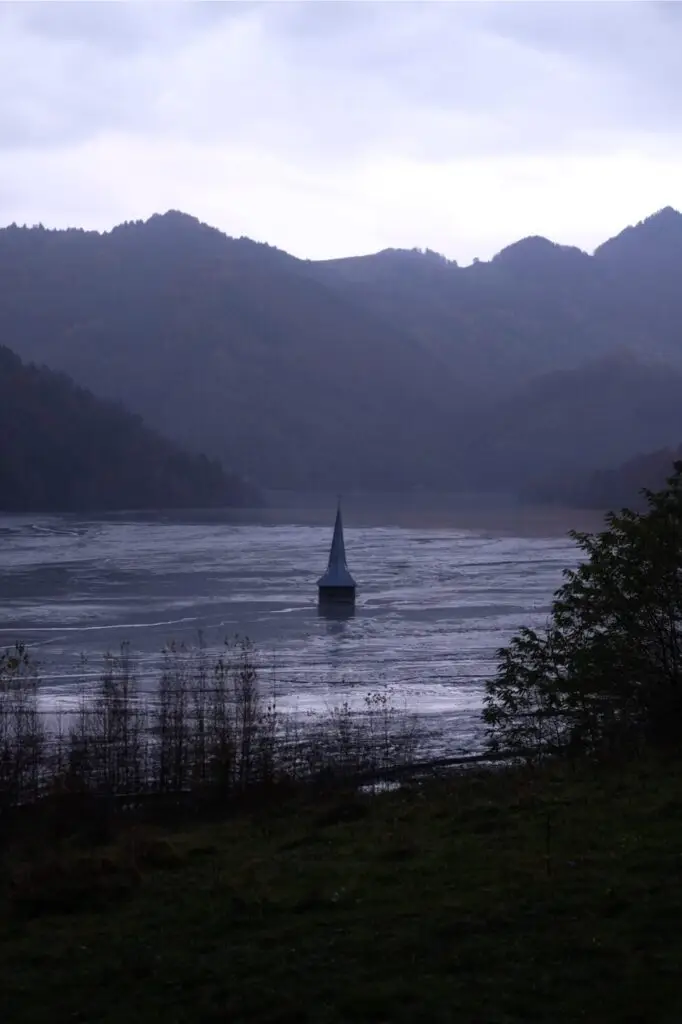 geamana le lac radioactif roumain