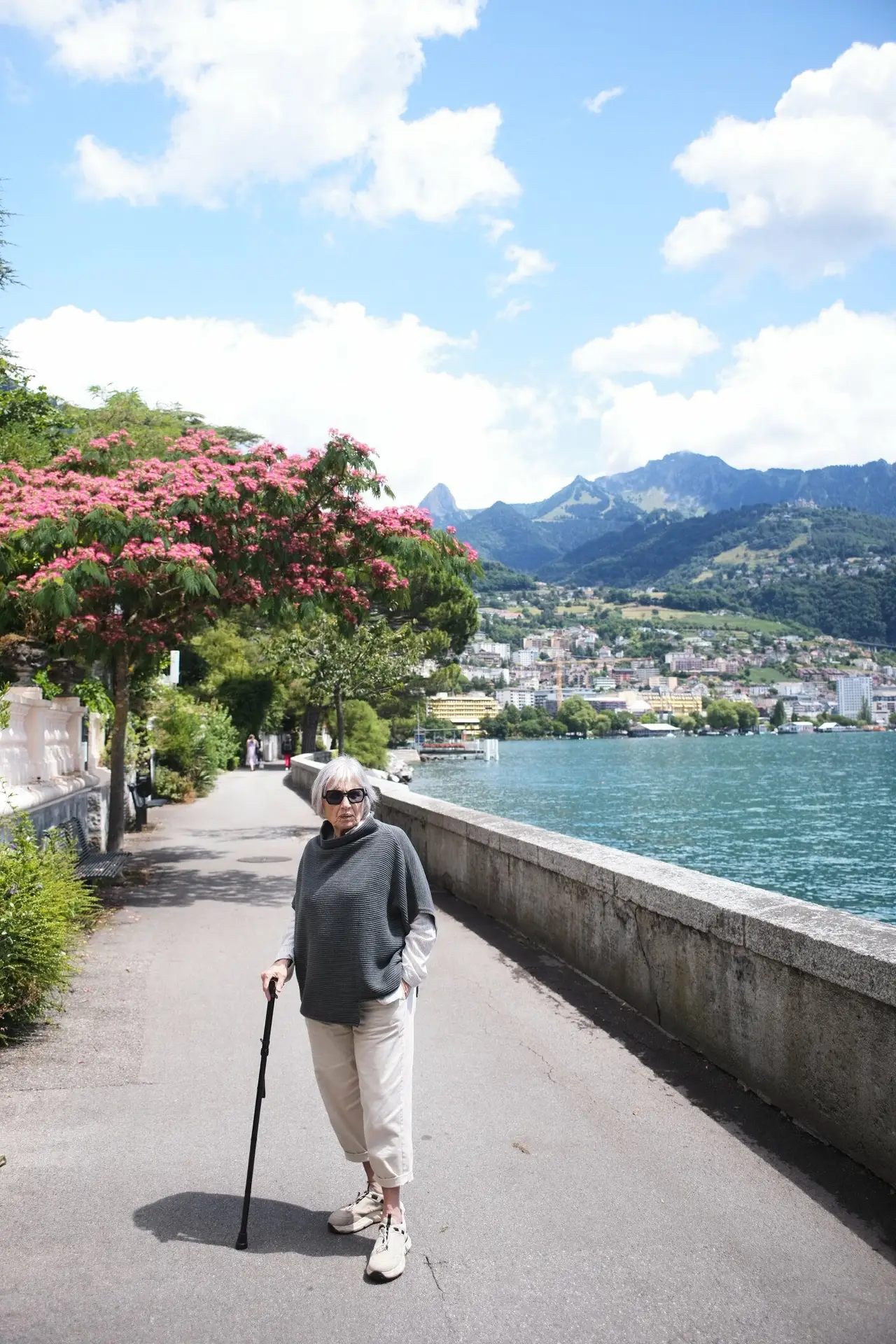 Montreux et les milliardaires du lac léman​ grand mère bougainvillier