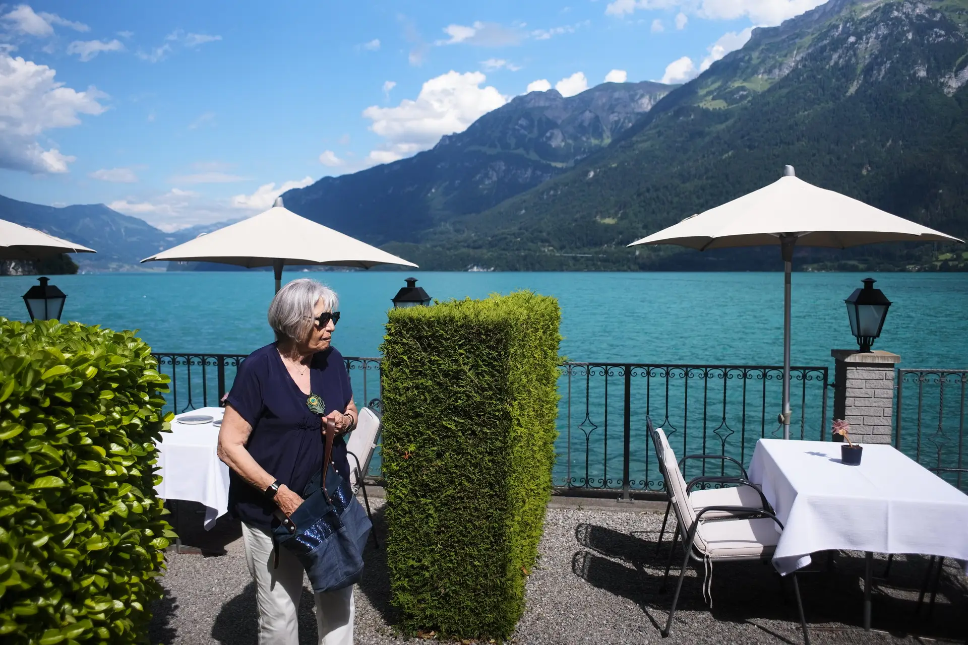 interlaken, ville jeune sportive capitale suisse lac brienz
