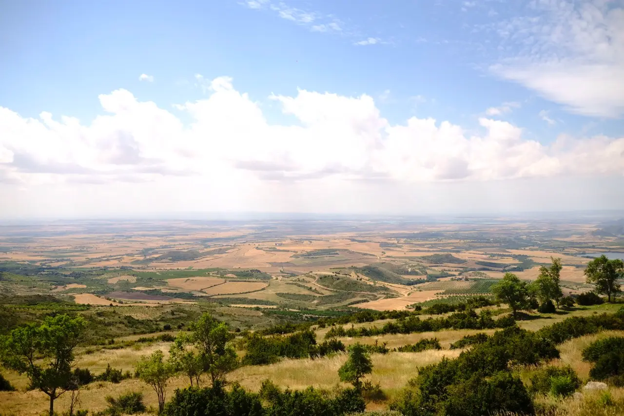 terres agricoles du nord de l'Espagne mallos de riglos