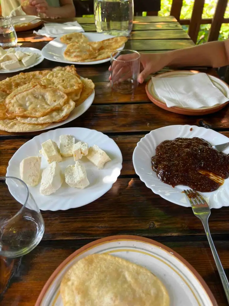 bien manger en albanie