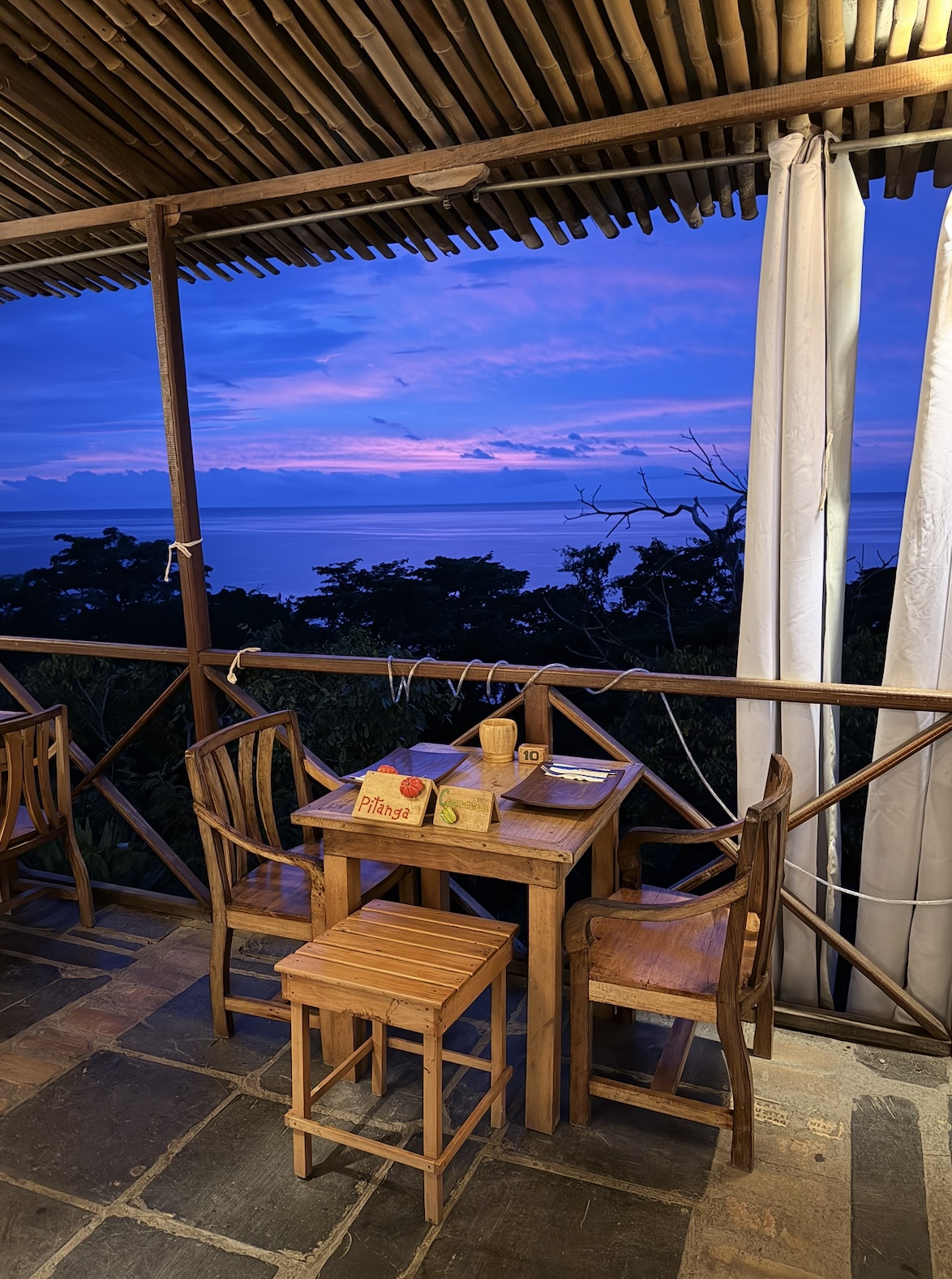 vue du mucumbli sao tome