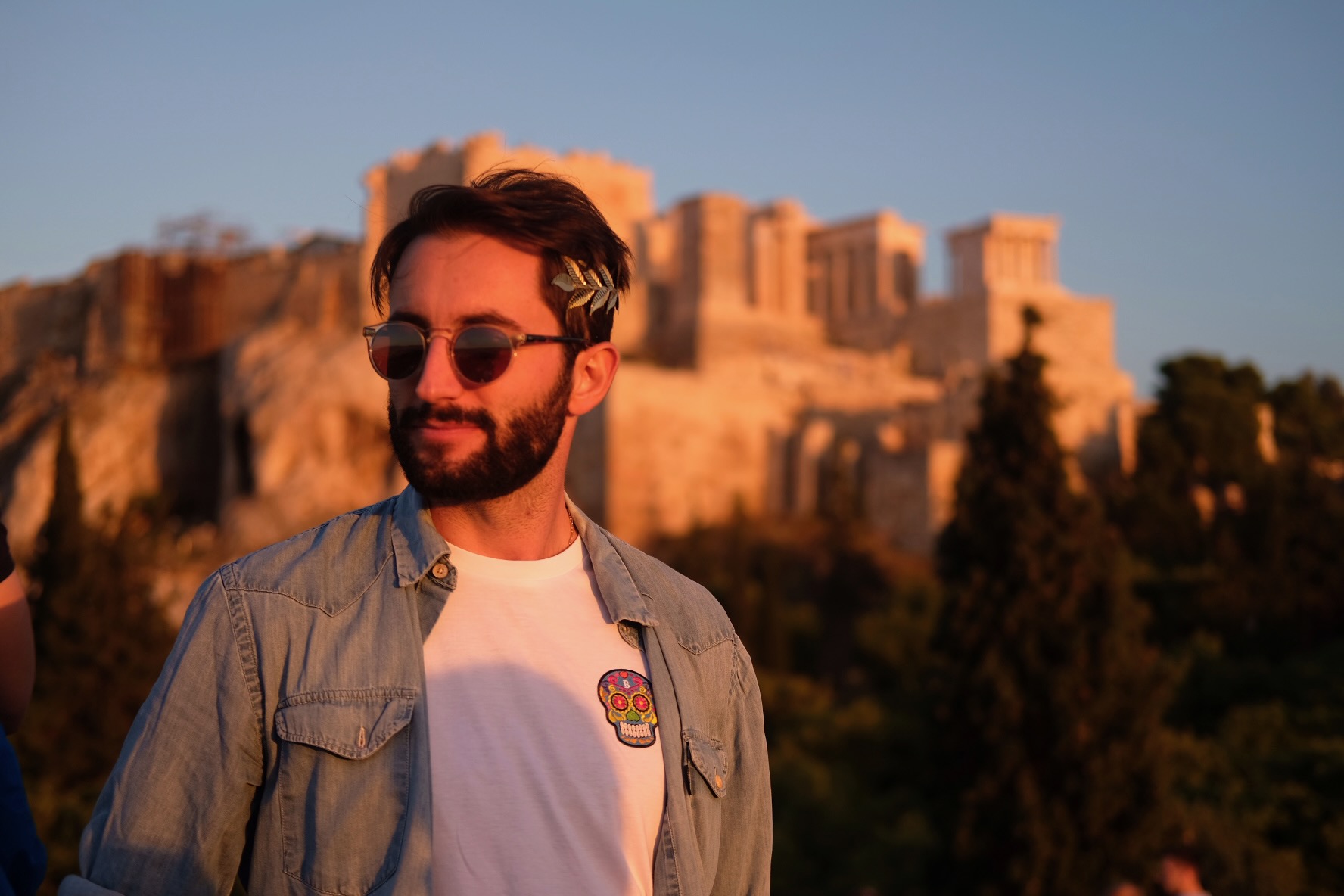 vue panoramique d'Athènes au coucher du soleil avec l'Acropole