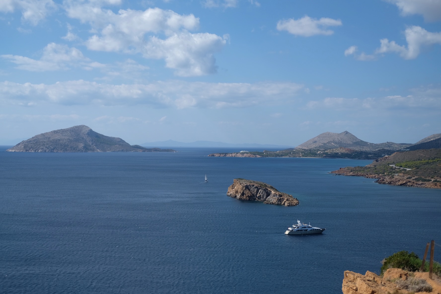 vue sur la mer Égée au cap Sounion